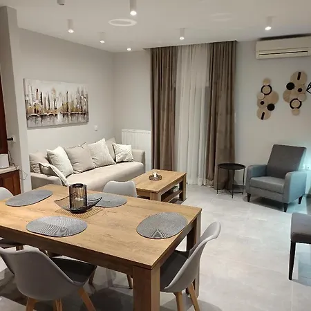 Апартаменты Retro Трикала